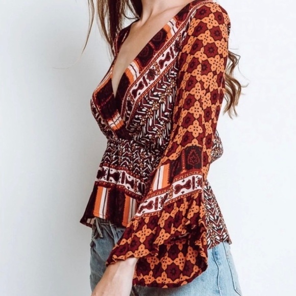 Free People Size XL Rosalie Bell Sleeve Faux Wrap Boho Top Coral Combo Blouse - Picture 3 of 16